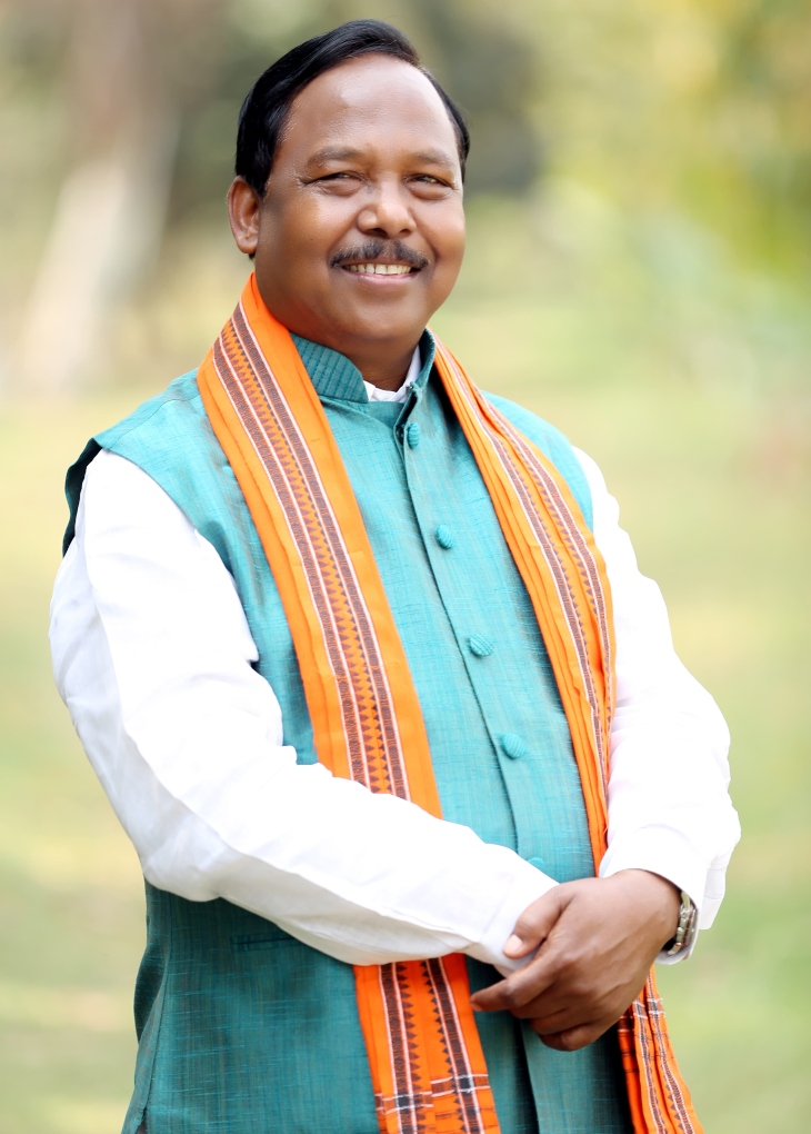 छत्तीसगढ़ के कृषि मंत्री रामविचार नेताम के खिलाफ PMO में फर्जी शिकायत की गई है।