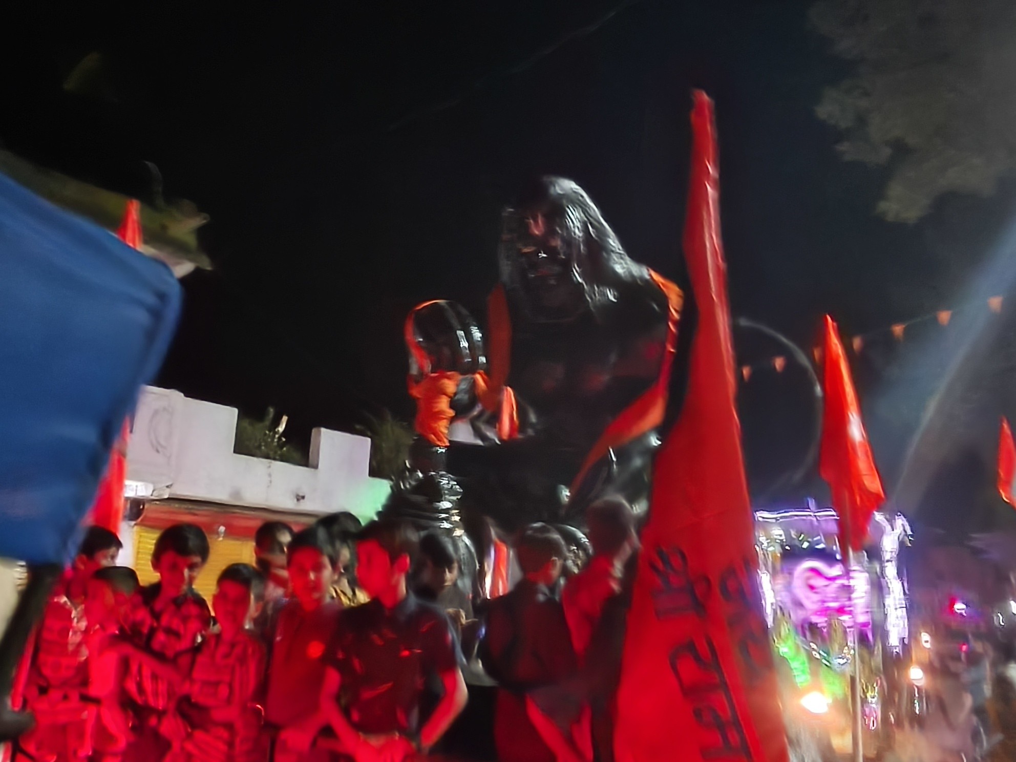 यात्रा में हनुमान जी की झांकी निकाली गई।