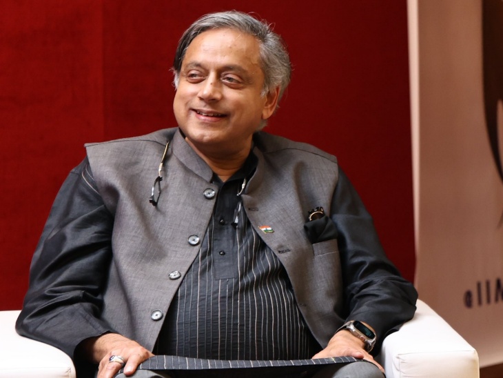 शुक्रवार को भी शशि थरूर ने कहा था कि भारतीय अर्थव्यवस्था मृत बिल्कुल नहीं है, सभी को पता है। - Dainik Bhaskar