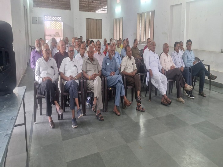 श्री श्रीमाली समाज संस्था मेवाड़ ने समाज को तकनीकी रूप से सशक्त बनाने के उद्देश्य से रविवार को डिजिटल डायरेक्टरी की औपचारिक शुरुआत की।