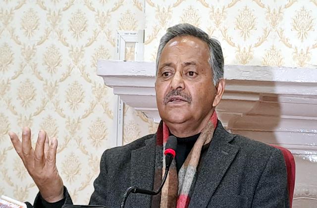 प्रधान मीडिया सलाहाकार नरेश चौहान
