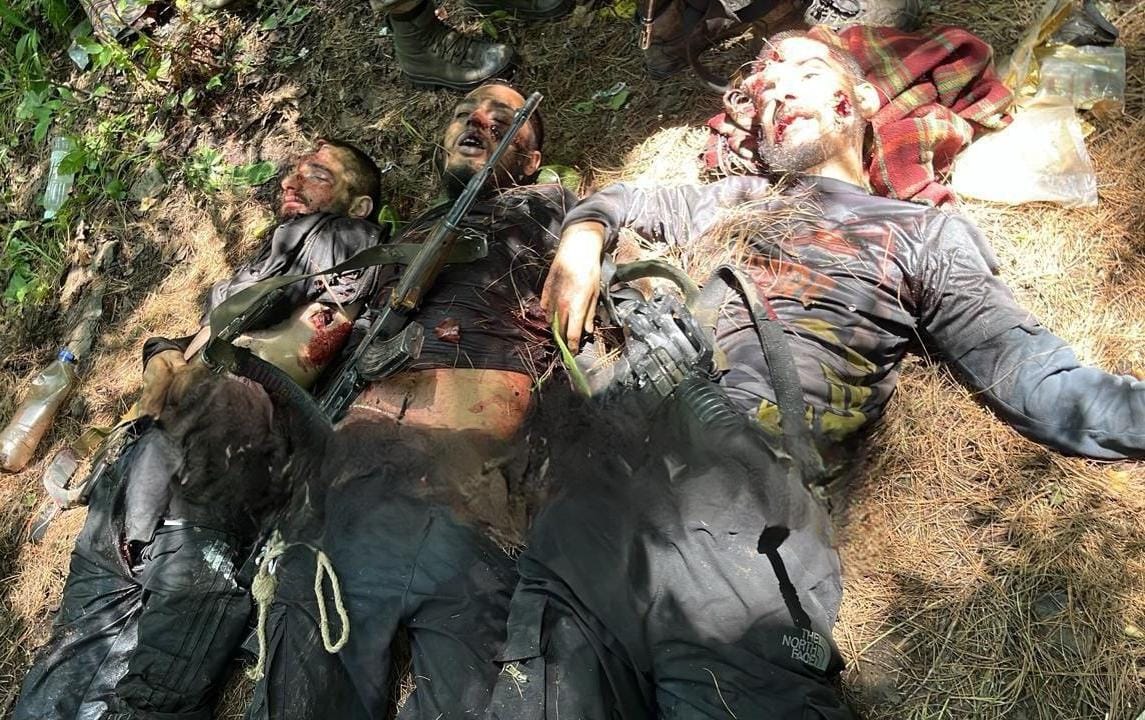 ऑपरेशन महादेव में मारे गए तीन आतंकियों की फोटो।