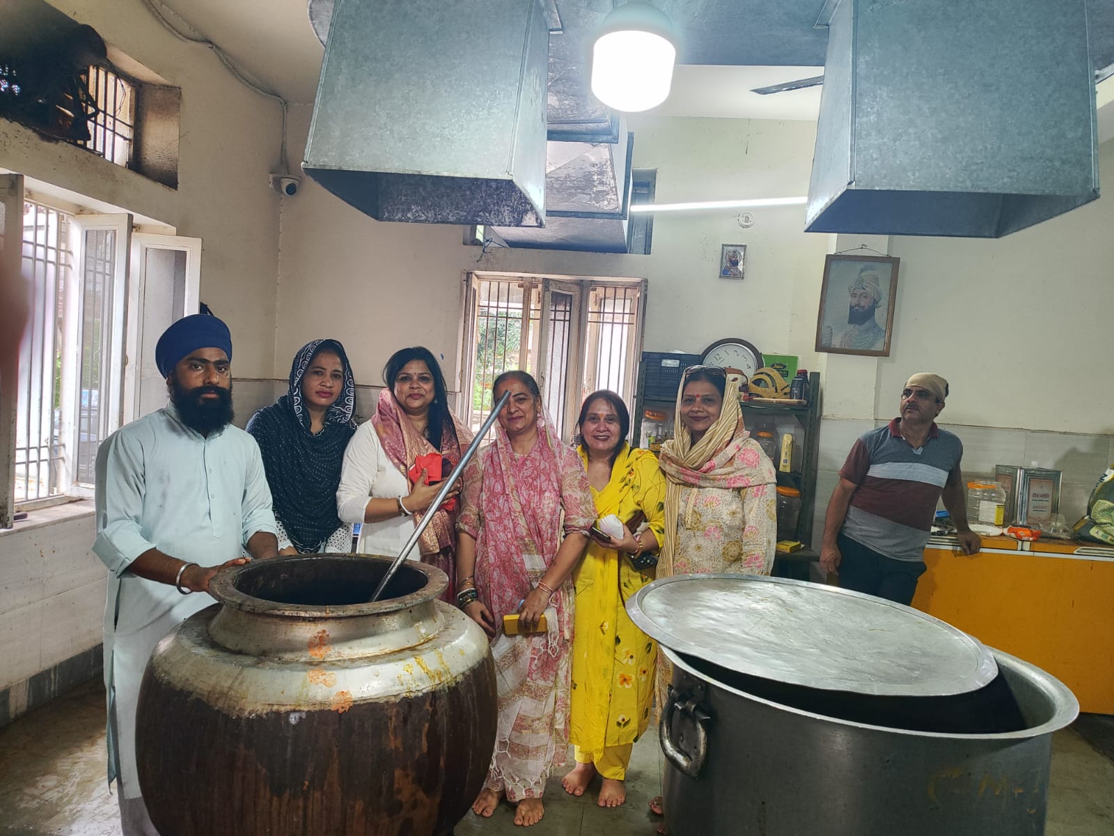टीम का मानना था कि एक प्रतीकात्मक और भावपूर्ण संदेश कि सच्ची दोस्ती केवल इंसानों से ही नहीं, ईश्वर से भी हो सकती है।