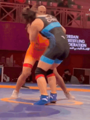 फाइनल मुकाबले समेत 5 मुकाबलों में अश्विनी ने 1 भी पॉइंट विरोधी पहलवान को लेने नहीं दिया।