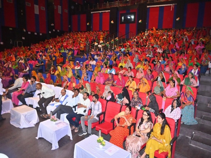 कार्यक्रम में जिले भर से करीब 3 हजार आंगनबाड़ी कार्यकर्ता मौजूद रही।