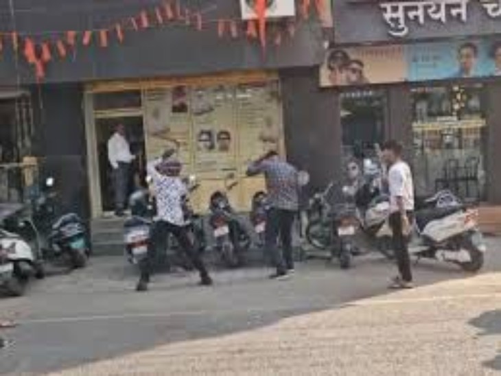 बिलासपुर में सरेराह आरक्षक पर लाठी-रॉड से हमला किया गया था। उसे सिर पर गंभीर चोट आई थी।