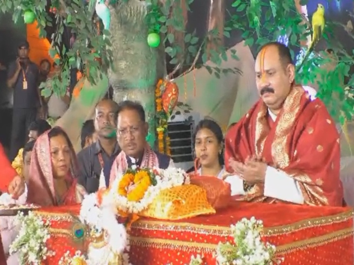 शिव महापुराण कथा के अंतिम दिन मुख्यमंत्री विष्णुदेव साय शामिल हुए। - Dainik Bhaskar