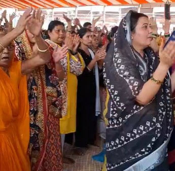 भिलाई में चल रही शिव महापुराण कथा का समापन हुआ।