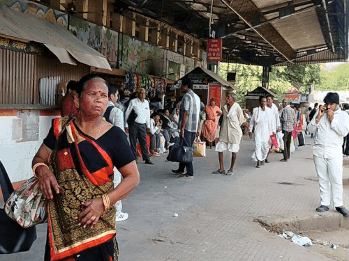 यात्रियों पर किराए का अतिरिक्त भार पड़ेगा।
