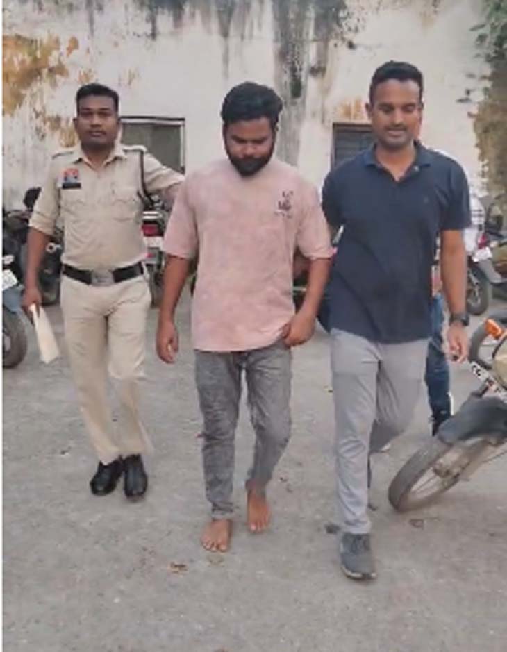 सोशल मिडिया में जुलूस का वीडियो अपलोड करने के बाद पुलिस ने दुर्गेश को गिरफ्तार किया