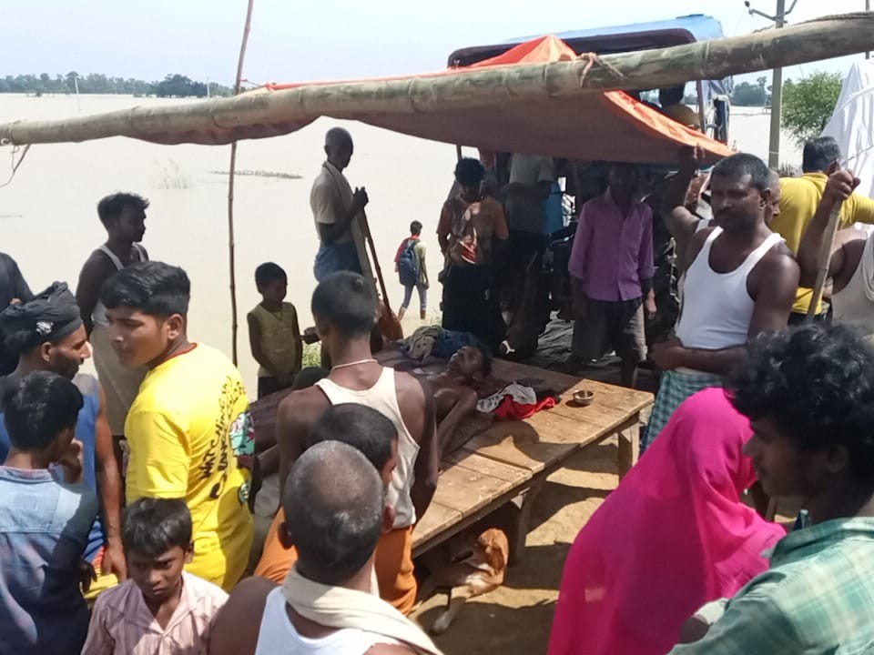 A young man drowned in a water-filled pit on the roadside and died