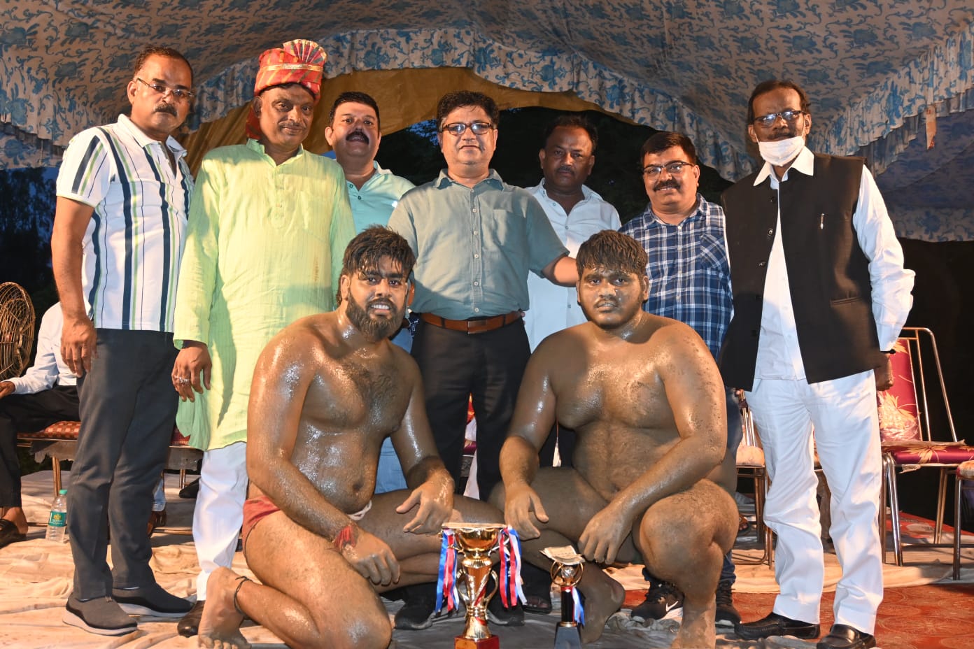 एक अन्य प्रतियोगिता में जीत दर्ज करने के दौरान साहिल
