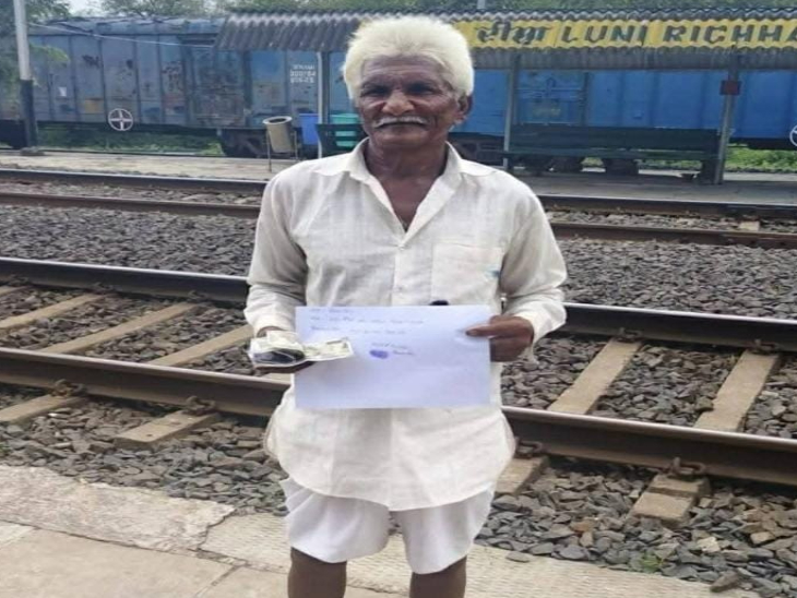 टूटी पटरी नजर आने पर स्थानीय ग्रामीण विक्रम सिंह ने दौड़कर तुरंत लूनी रीछा स्टेशन मास्टर को मामले की जानकारी दी।