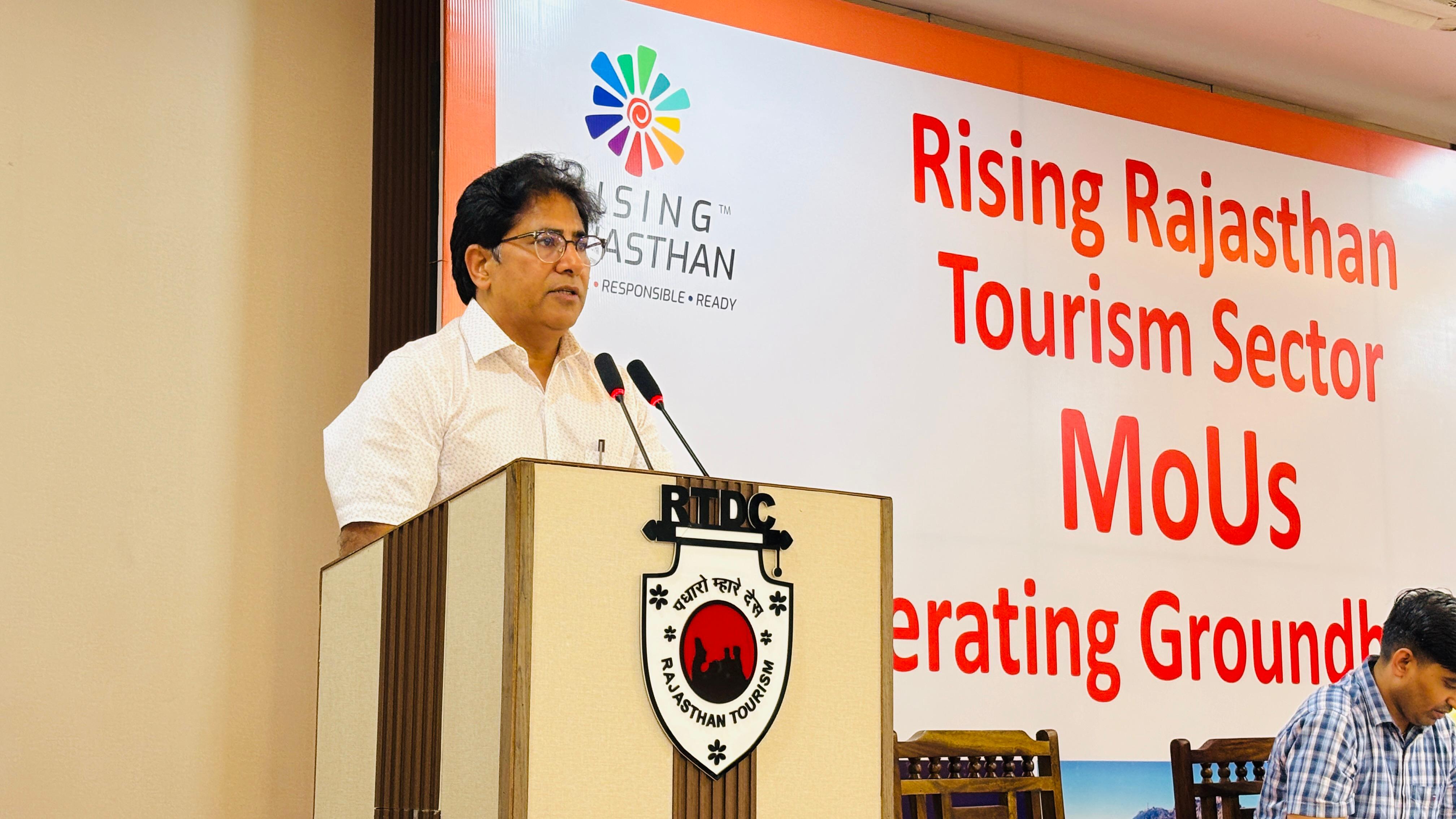प्रमुख शासन सचिव राजेश यादव ने बताया कि राज्य सरकार ने पर्यटन क्षेत्र को केवल एक उद्योग नहीं, बल्कि राजस्थान के आर्थिक विकास और रोजगार सृजन की धुरी माना है।