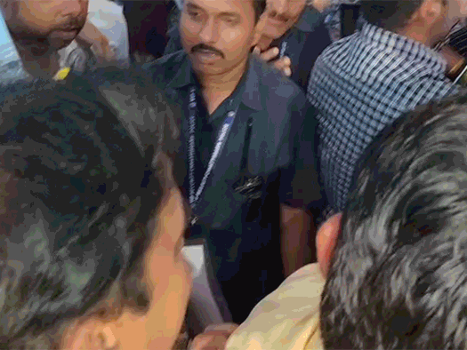 छत्तीसगढ़ी गाने पर CM-मंत्री और विधायक ने किया डांस। धक्का-मुक्की पर भड़कीं फूलोदेवी नेताम।