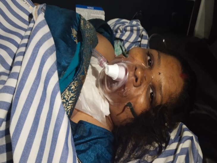 मृतका ने अस्पताल में इलाज के दौरान तोड़ा दम।