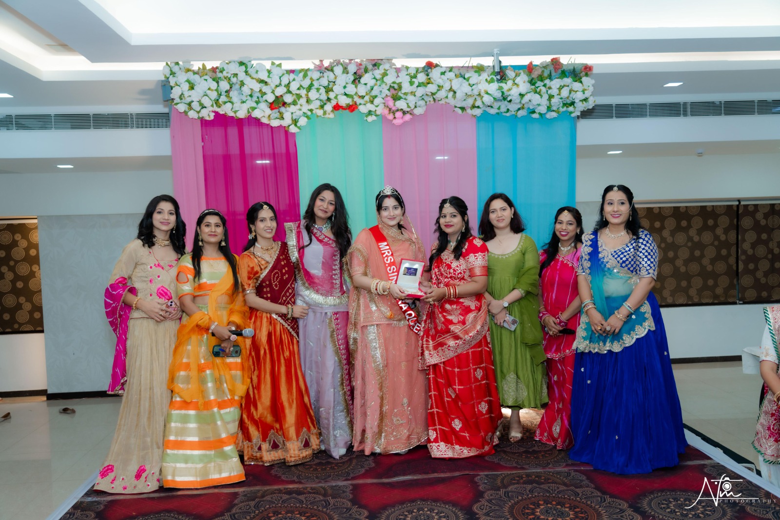 कार्यक्रम में बड़ी संख्या में महिलाएं शामिल हुई।