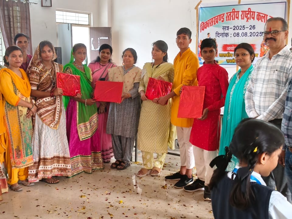 छात्राओं को प्रोत्साहन मिले