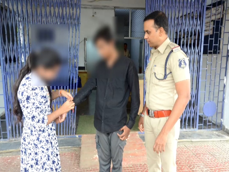 गुमशुदा भाई को पुलिस ने खोजा। रक्षाबंधन पर बहन ने बांधी राखी।