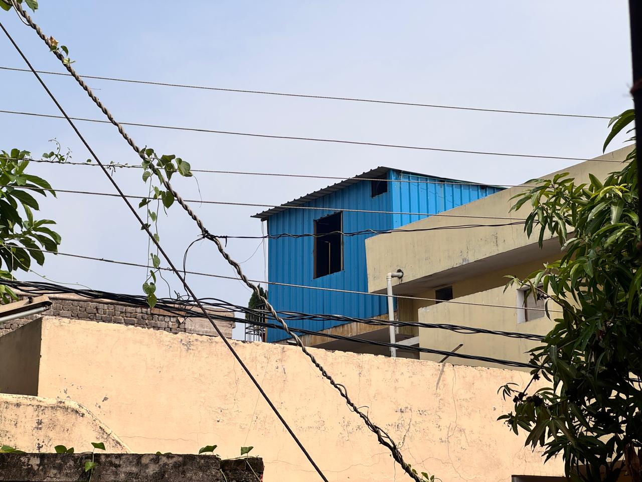 मोहल्लेवासियों के अनुसार इसी घर में धर्म परिवर्तन कराया जा रहा था।