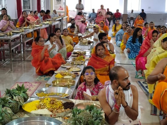 23 और 24 को संस्कार शिविर का आयोजन होगा। यह संस्कार शिविर माता-पिता और बच्चों के होंगे।