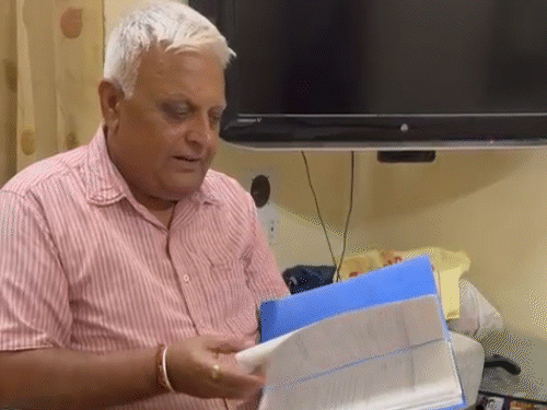 इंद्रसिंह राजपुरोहित अब तक राजस्थान के 60 से ज्यादा स्कूल और शिक्षा विभाग ऑफिस में सरस्वती माता की मूर्ति लगा चुके हैं।