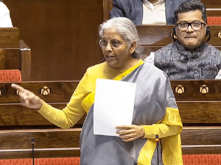 वित्त मंत्री निर्मला सीतारमण सोमवार, 11 अगस्त को लोकसभा में रिवाइज्ड इनकम टैक्स बिल पेश कर सकती हैं।