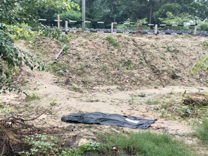 महिला ने ट्रेन से कटकर जान दे दी। - Dainik Bhaskar