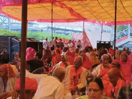 226 बुजुर्ग यात्री चित्तौड़गढ़ से हुए रवाना।