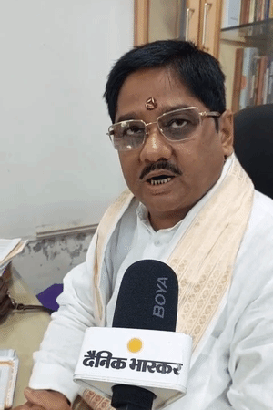 ज्योतिषाचार्य प्रोफेसर सुभाष ने कहा- 16 अगस्त को अष्टमी पर्याप्त मिल रही है।