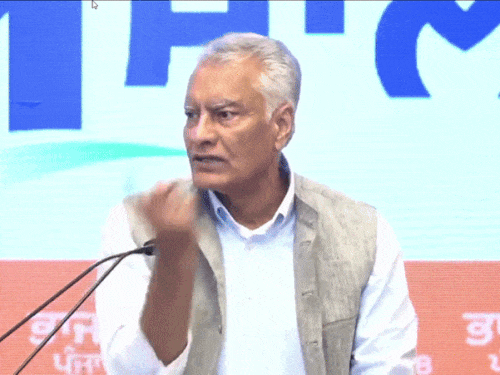 पंजाब प्रधान सुनील जाखड़ लैंड पूलिंग बारे अपना पक्ष रखते हुए।