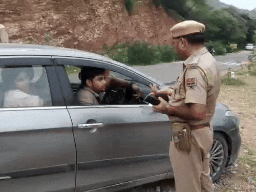 अभियान के दौरान कई लोगों से समझाईश भी की गई।