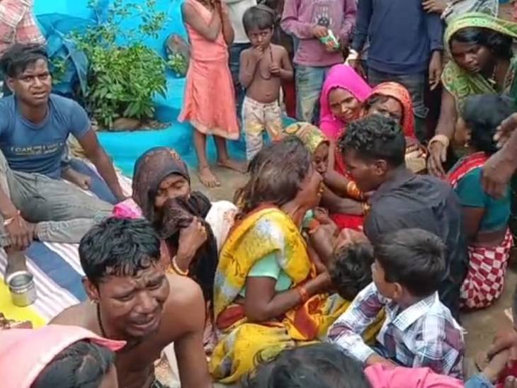 बच्चों के पिता तिलमन से मझगवां पहुंचे।