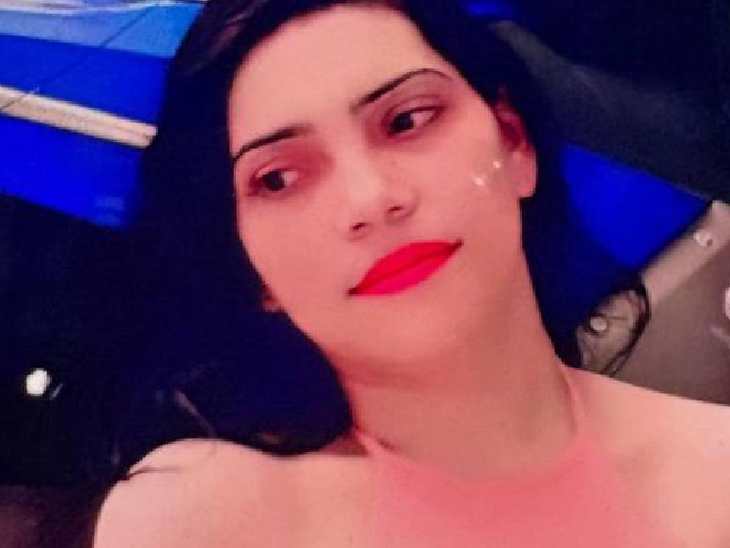 This picture is of Kinnar Kajal. After the murder, the accused hid the body in the Diwan.