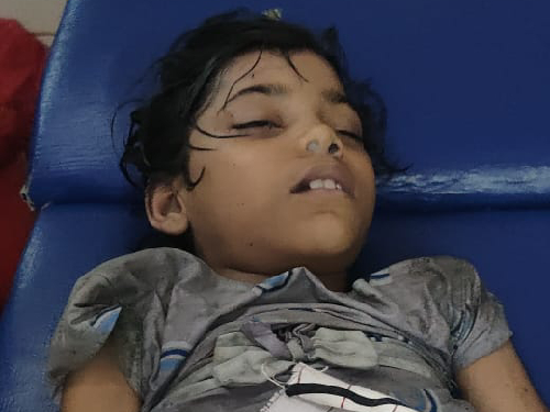 नाले में गिरकर आफरीन की हुई मौत