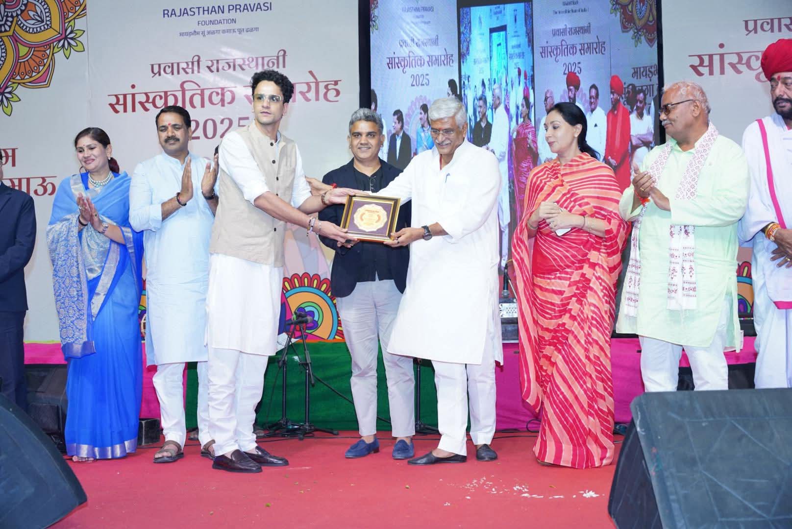इस समारोह में केंद्रीय मंत्री गजेन्द्र सिंह शेखावत, राजस्थान की उपमुख्यमंत्री दीया कुमारी और राजस्थान सरकार के मंत्री मदन दिलावर अतिथि के रूप में उपस्थित रहे।