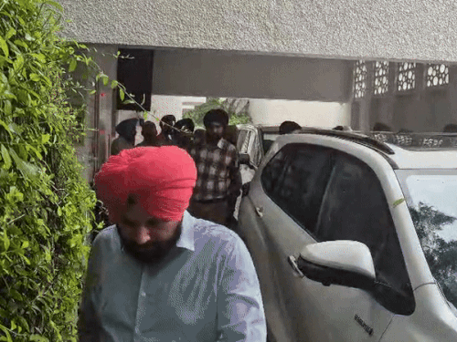 मजीठिया को मोहाली नहीं मिली जमानत। - Dainik Bhaskar