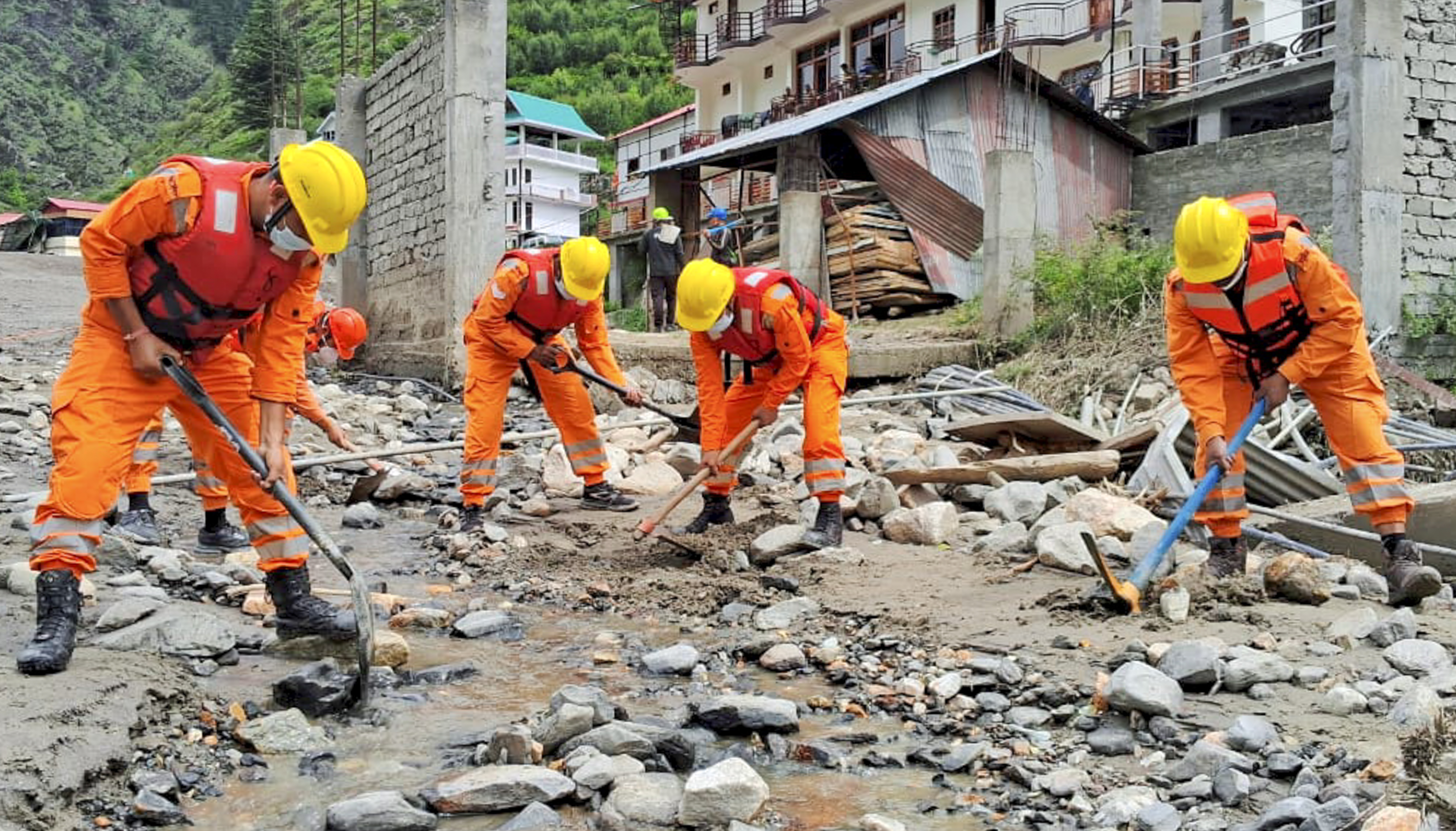 There is a possibility of more than 100 people being buried in the debris of Dharali village.