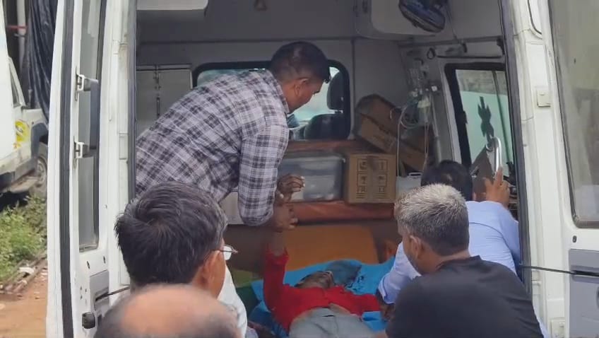 अस्पताल ले जाने पर शहजाद को किया मृत घोषित।