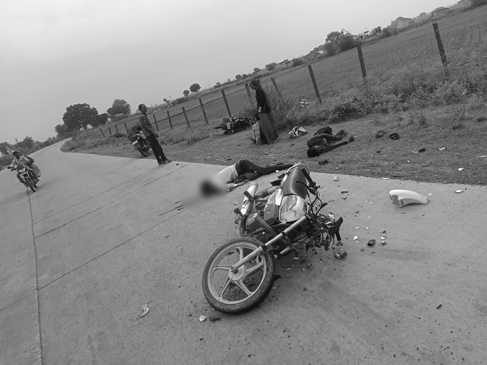 इटावा गेता रोड पर हुआ एक्सीडेंट