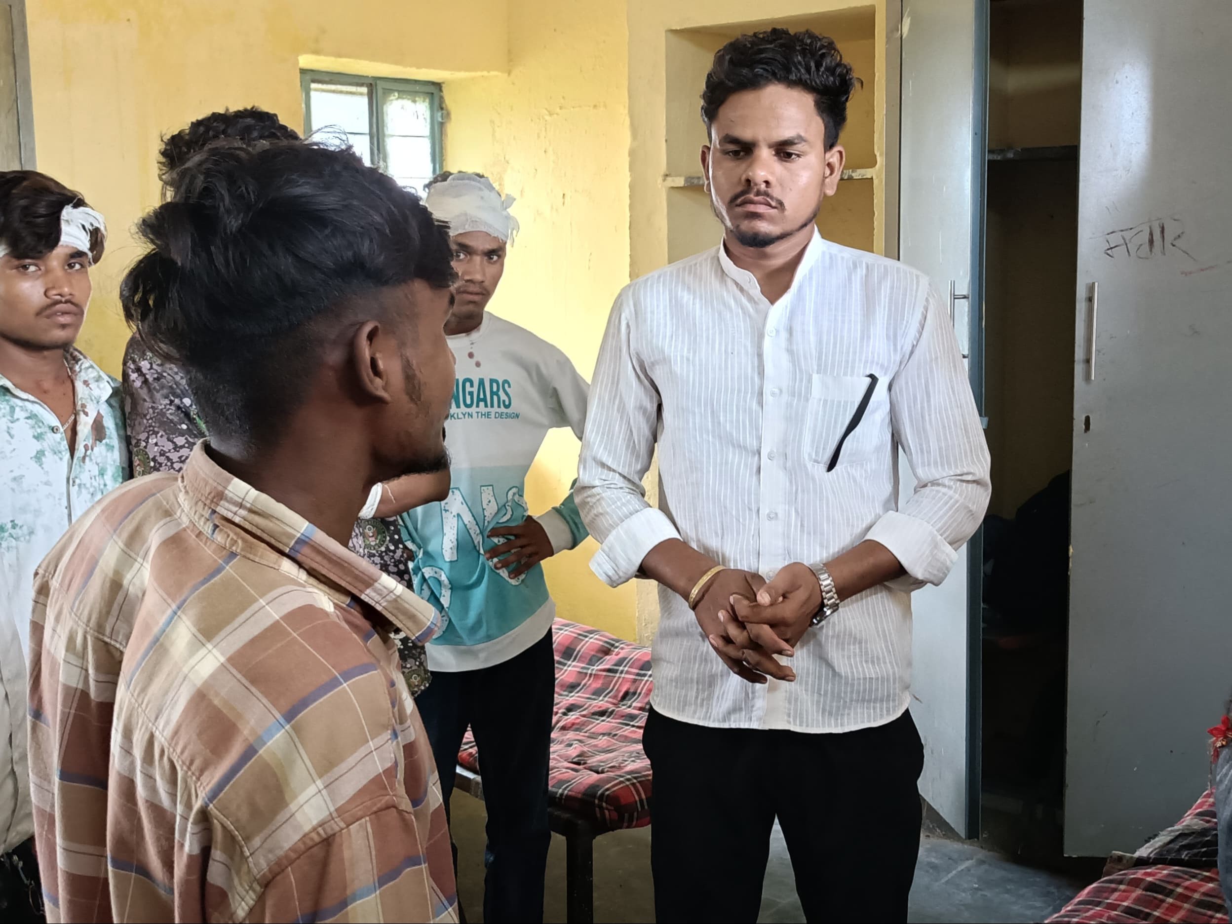 कालिंजरा थाना क्षेत्र के राजकीय भीमराव अम्बेडकर छात्रावास (कातरिया) में हुई घटना।