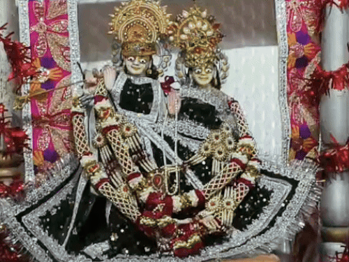 दूसरा मंदिर राधा कृष्ण जी की है