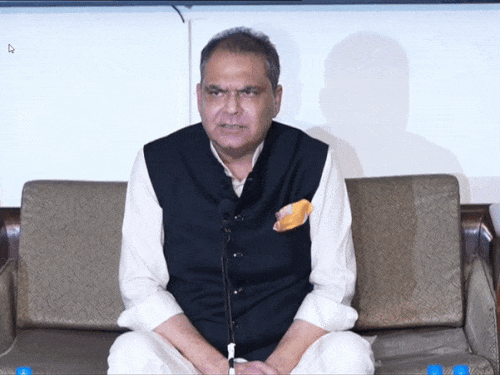 कैबिनेट मंत्री संजीव अरोड़ा।