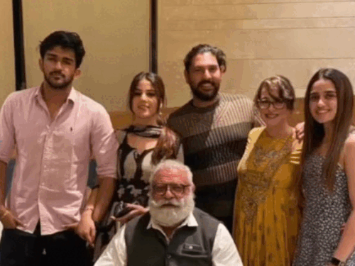 Amy's father Yograj Singh, mother Nina Bundel and brother Yuvraj Singh.