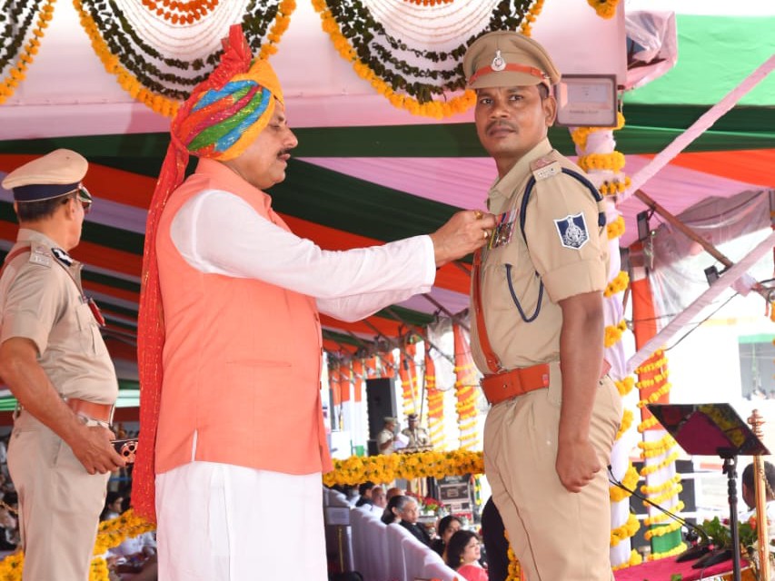 निरीक्षक राजेश धुर्वे।