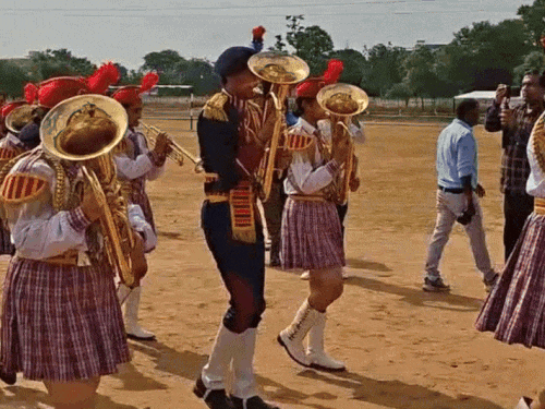 प्रिंस स्कूल के बच्चे बैंड परफॉर्मेंस देते हुए। यह बैंड 2 बार नेशनल लेवल पर सम्मानित हो चुका है।