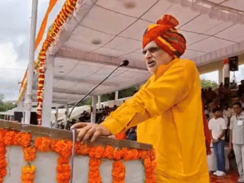 कार्यक्रम को संबोधित करते हुए यूडीएच मंत्री झाबर सिंह खर्रा।