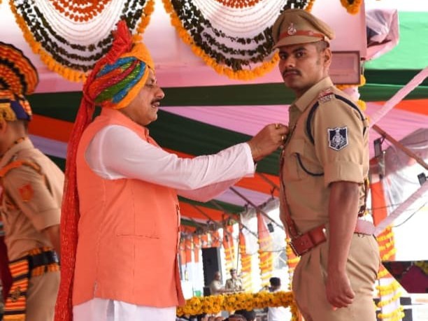 निरीक्षक आशीष शर्मा।