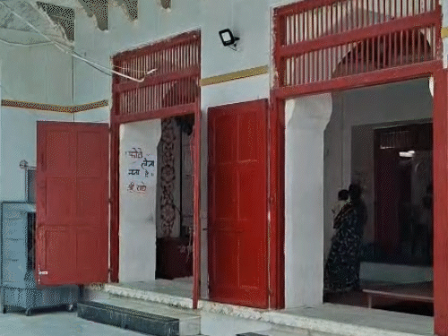 घसियार मंदिर, जहां श्रीनाथ जी के चित्र की पूजा की जाती है।