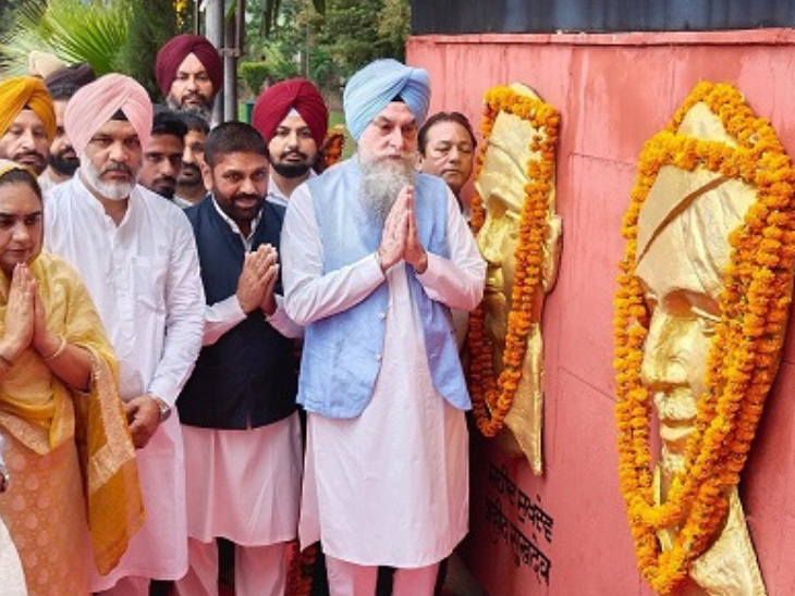 फिरोजपुर में विधानसभा स्पीकर ने शहीदों को श्रद्वांजलि दी।